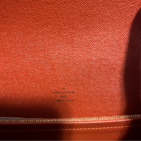 Authentic Louis Vuitton TriBeCa Damier Ebene. - Picture 8 of 12